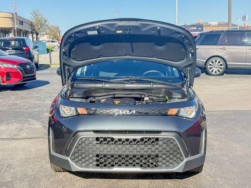 Used 2025 Kia Soul LX FWD image 31
