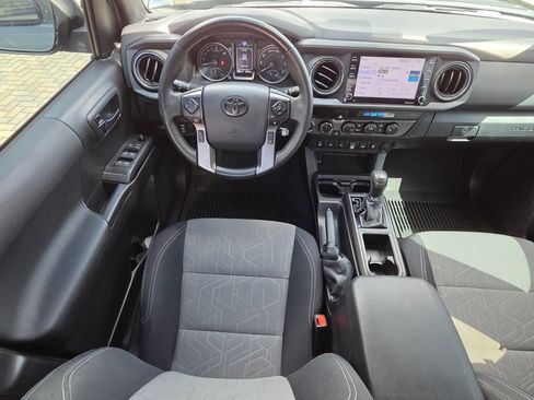Used 2023 Toyota Tacoma TRD Sport w/ Advanced Technology Package AWD/4WD image 6