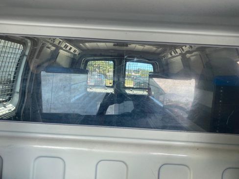 Used 2017 Chevrolet Express 2500 RWD image 37