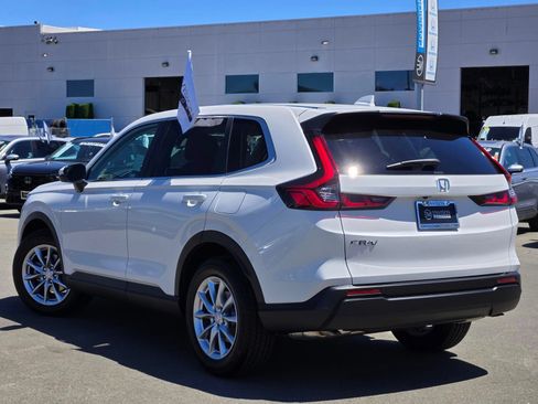Certified 2026 Honda CR-V EX image 5