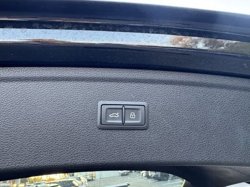 Certified 2023 Audi Q5 2.0T Premium Plus w/ Premium Plus Package image 34