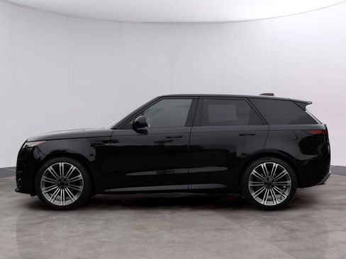New 2026 Land Rover Range Rover Sport Dynamic SE AWD/4WD image 4