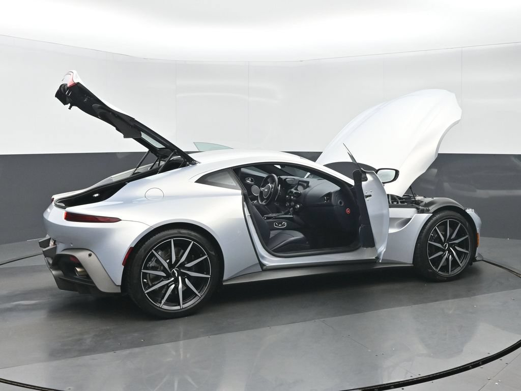 Used 2020 Aston Martin V8 Vantage Coupe RWD image 34