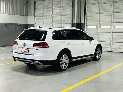 Used 2019 Volkswagen Golf Alltrack SEL image 17