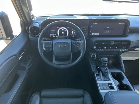 Used 2024 Toyota Land Cruiser image 18