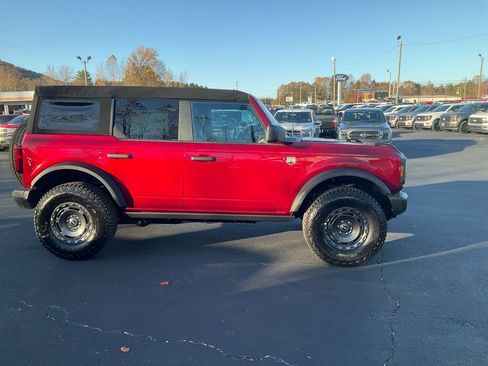 New 2025 Ford Bronco Big Bend w/ Black Diamond Package AWD/4WD image 4