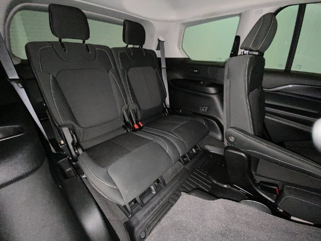 Used 2021 Jeep Grand Cherokee L Laredo w/ Luxury Tech Group I AWD/4WD image 22