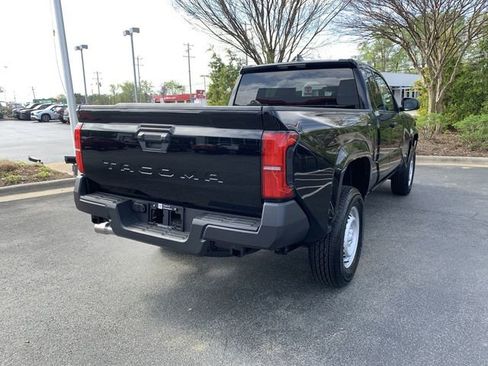 Used 2025 Toyota Tacoma SR image 8