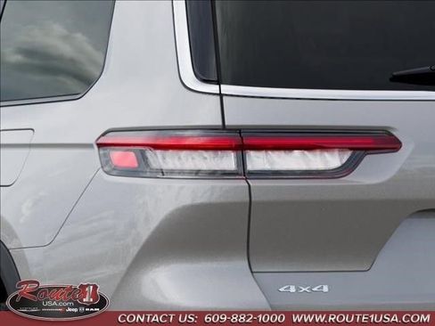 New 2026 Jeep Grand Cherokee L Laredo AWD/4WD image 10