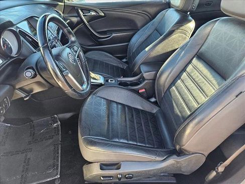 Used 2018 Buick Cascada Premium image 14