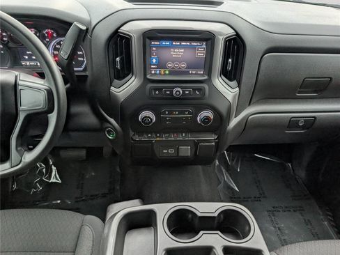 Used 2023 Chevrolet Silverado 1500 Custom AWD/4WD image 17