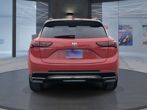 Used 2025 Buick Envision Sport Touring image 5