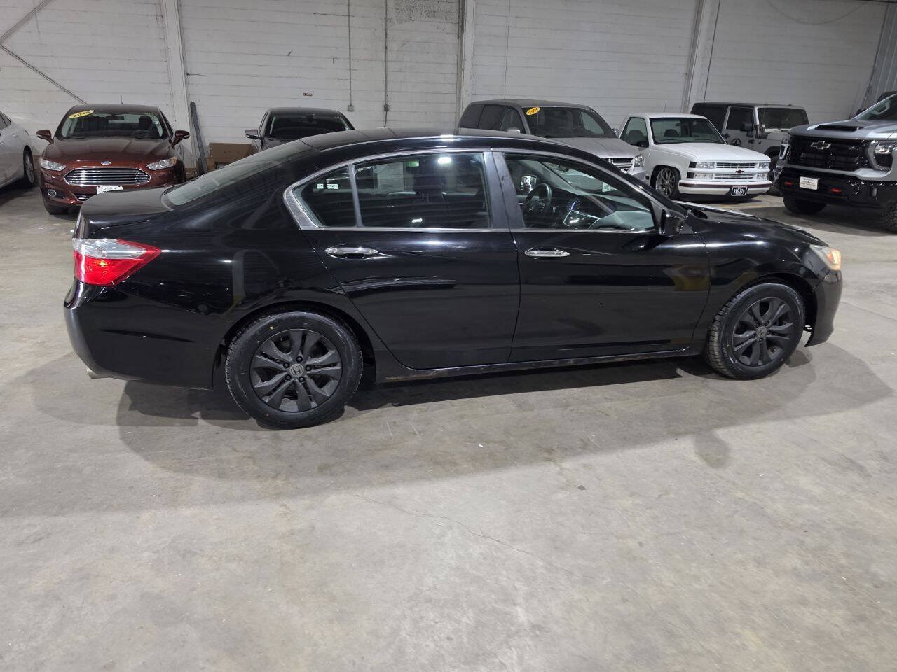 Used 2015 Honda Accord LX image 13