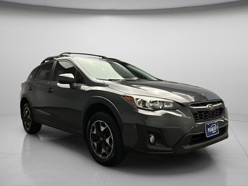 Used 2020 Subaru Crosstrek 2.0i Premium w/ Moonroof Package 2 image 1