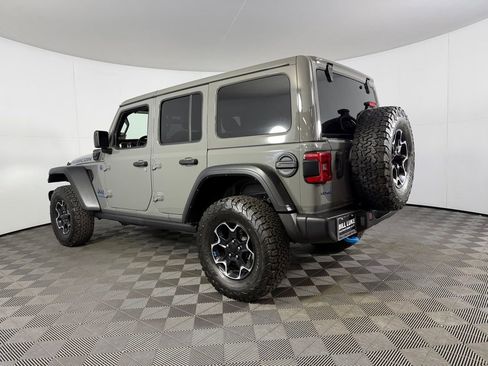 Used 2022 Jeep Wrangler Unlimited Rubicon 4xe AWD/4WD image 10