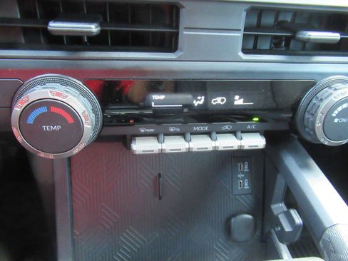 Used 2026 Toyota 4Runner SR5 AWD/4WD image 27