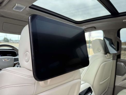 Certified 2024 Cadillac Escalade ESV Sport Platinum w/ LPO, ONYX Package image 20