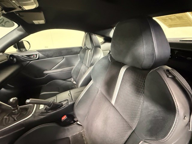 Used 2025 Toyota GR86 Premium RWD image 5