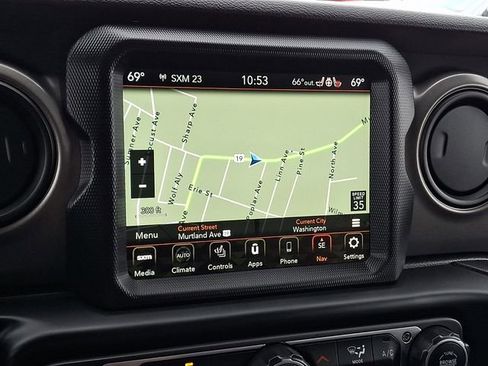 Used 2023 Jeep Gladiator Willys image 18