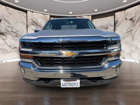 Used 2018 Chevrolet Silverado 1500 LT w/ All Star Edition image 2