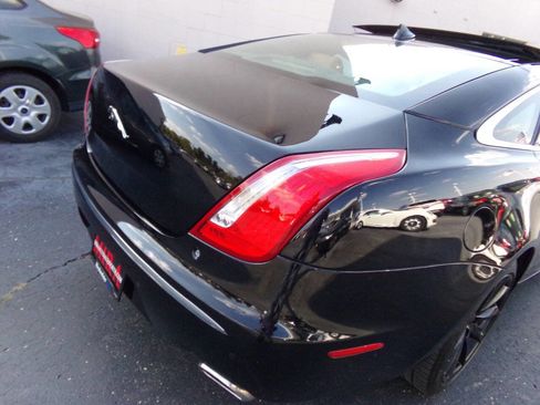 Used 2013 Jaguar XJ AWD image 29