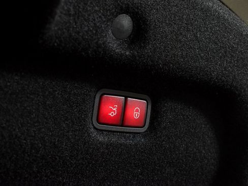 Used 2022 Mercedes-Benz SL 63 AMG SL 63 AMG image 46