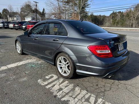 Used 2013 Mercedes-Benz C 300 4MATIC Sedan image 5