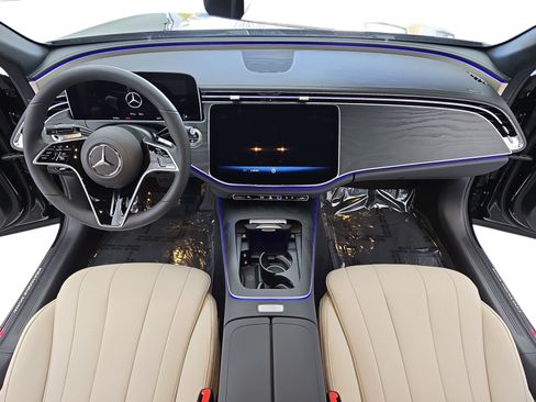 New 2026 Mercedes-Benz E 450 4MATIC Sedan image 9