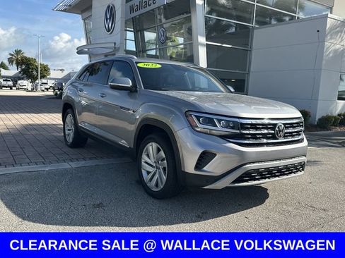 Certified 2022 Volkswagen Atlas Cross Sport SE AWD/4WD image 4