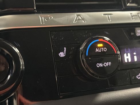 New 2026 Nissan Pathfinder SL AWD/4WD image 30