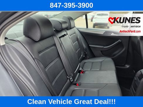 Used 2018 Volkswagen Jetta Wolfsburg Edition image 28