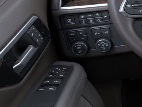 New 2026 Chevrolet Suburban Z71 image 24