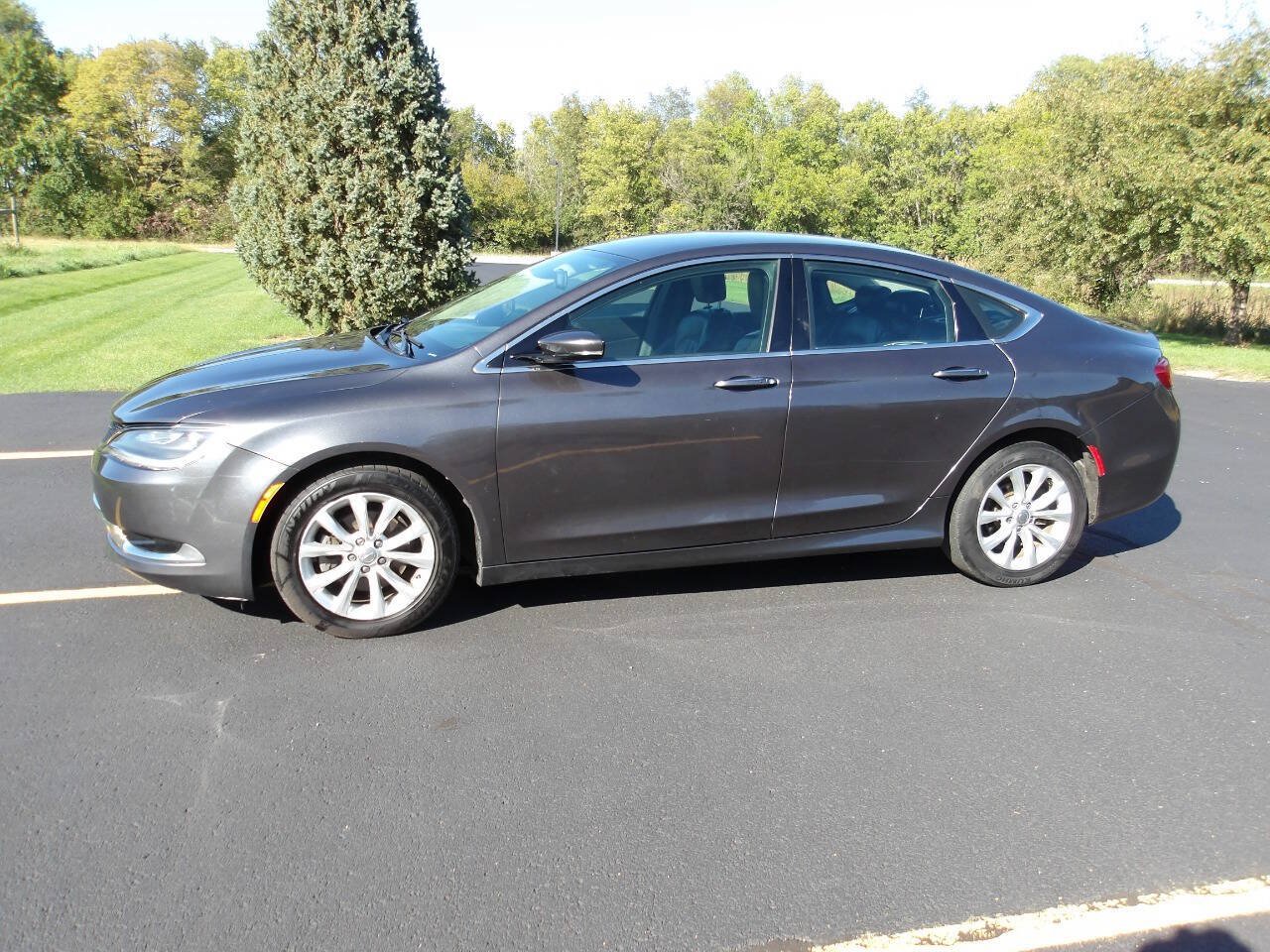 Used 2015 Chrysler 200 C FWD image 8