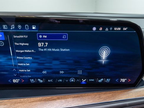 Used 2025 Chevrolet Tahoe High Country image 21