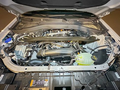 New 2026 Ford Explorer Active w/ Active Comfort Package AWD/4WD image 38
