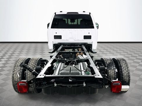 New 2026 Ford F550 4x4 Supercab Super Duty image 9