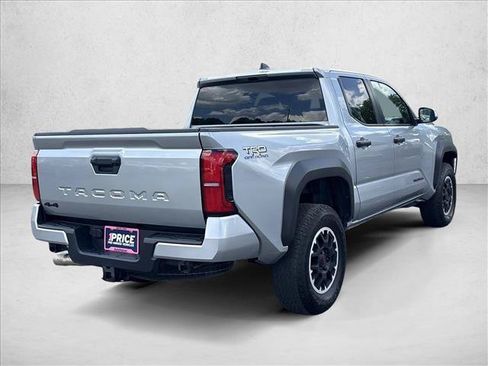Used 2024 Toyota Tacoma TRD Off-Road AWD/4WD image 5