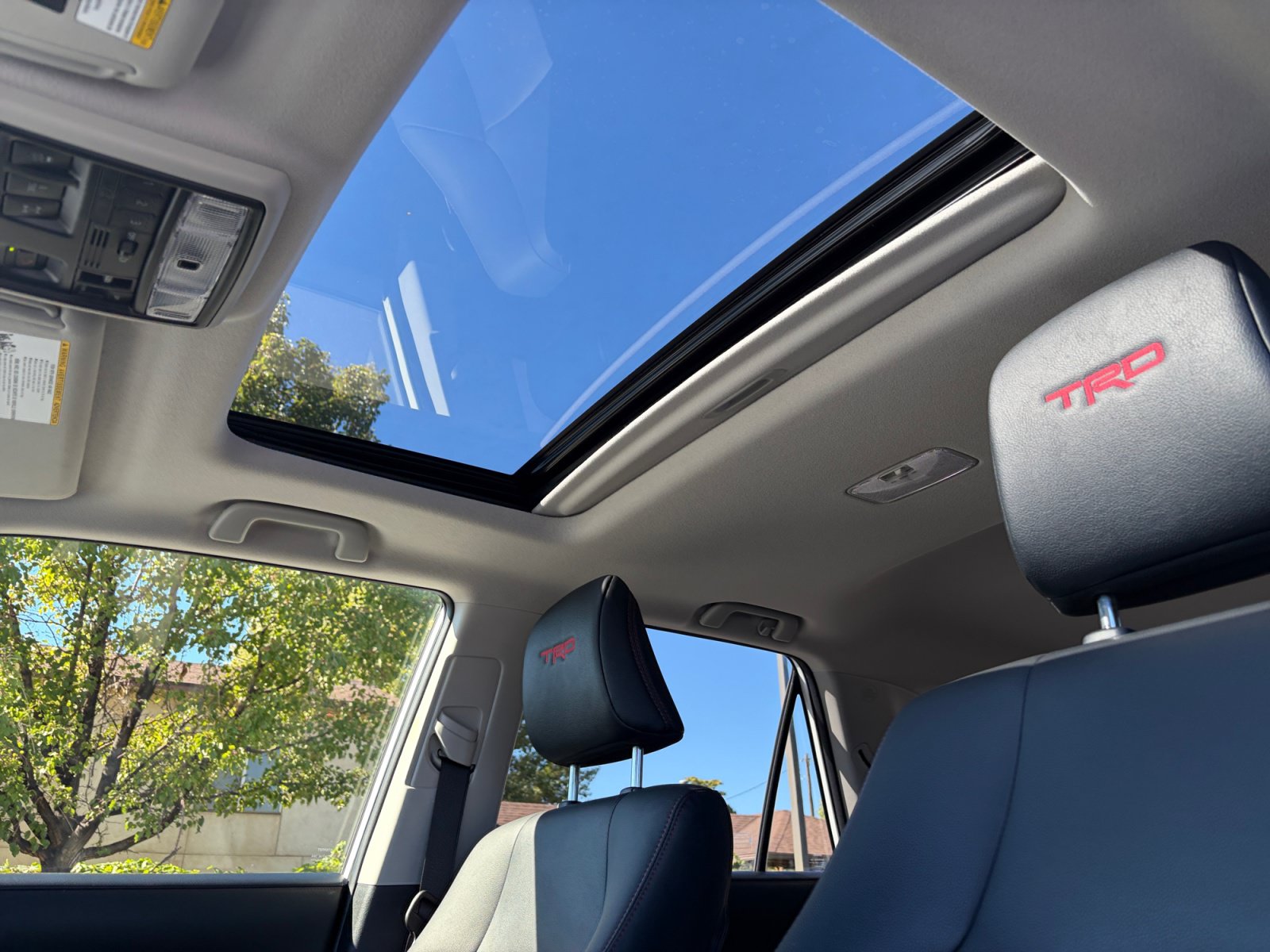 Used 2024 Toyota 4Runner TRD Off-Road Premium w/ Moonroof Package AWD/4WD image 33