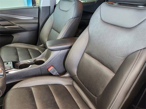 Used 2023 Chevrolet Bolt LT w/ Infotainment Package image 8