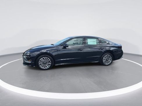 New 2026 Hyundai Sonata SEL FWD image 4