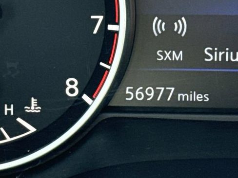 Used 2017 Nissan Maxima 3.5 SV FWD image 28
