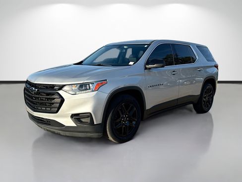 Used 2021 Chevrolet Traverse LS w/ LPO, Blackout Package image 7