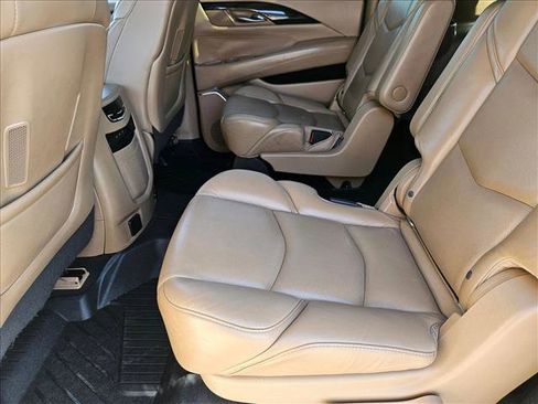 Used 2018 Cadillac Escalade ESV Platinum image 18
