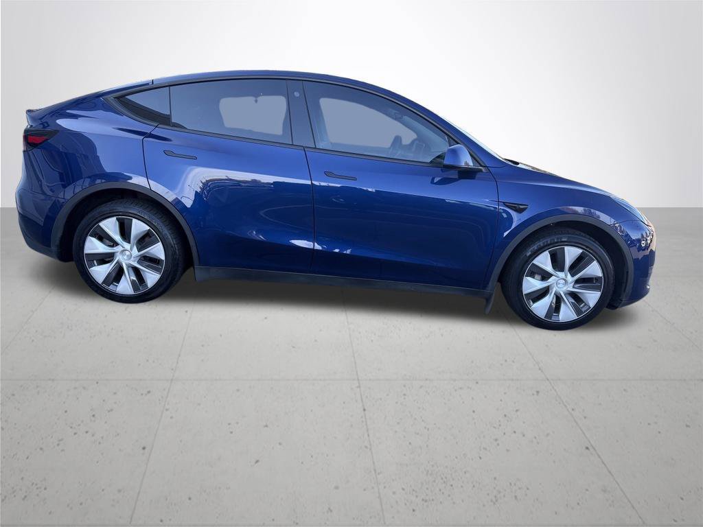 Used 2023 Tesla Model Y Long Range AWD/4WD image 5