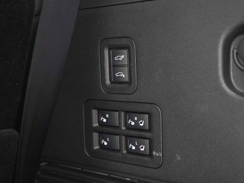 Used 2025 Nissan Armada PRO-4X w/ Pro-4X Premium Package image 20