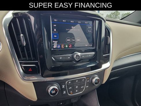 Used 2022 Chevrolet Traverse LS FWD image 25