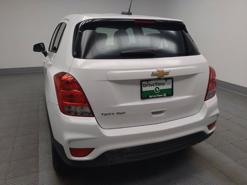 Used 2017 Chevrolet Trax LS AWD/4WD image 6