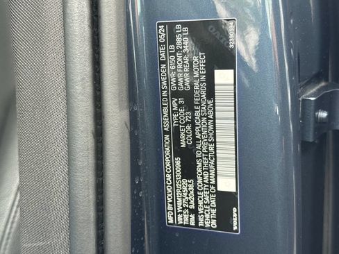 Certified 2025 Volvo XC90 B5 Core w/ Protection Package Premier AWD/4WD image 29