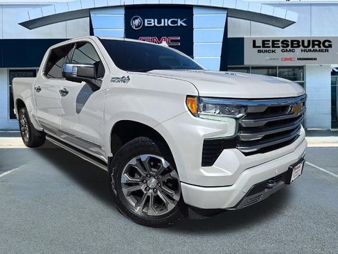 Used 2023 Chevrolet Silverado 1500 High Country w/ Technology Package AWD/4WD image 1
