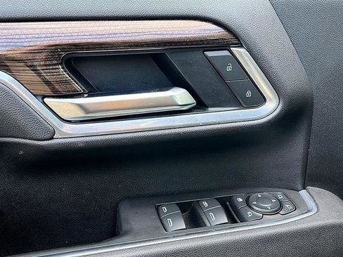 Used 2025 Chevrolet Silverado 2500 LT w/ Trail Boss Package image 19